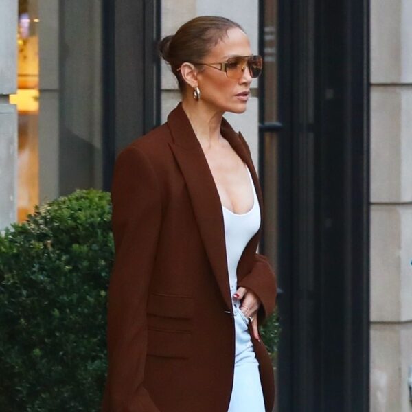 Jennifer Lopez Wore the Espresso Shoe Trend