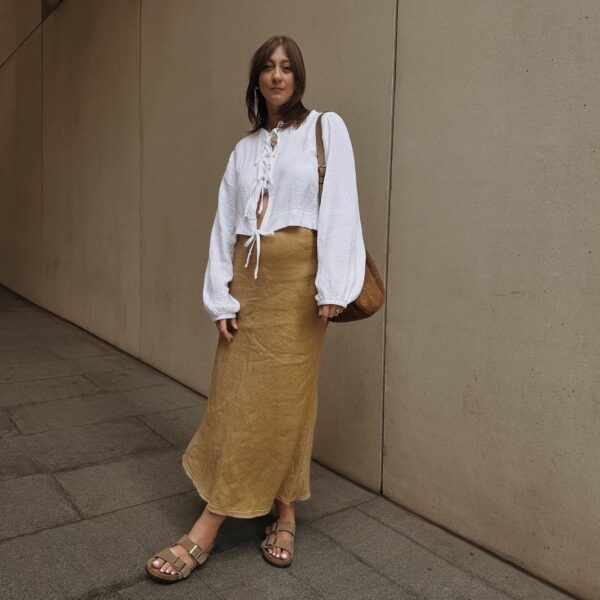 5 Linen Skirt Outfits to Add to Your Summer Rotation
